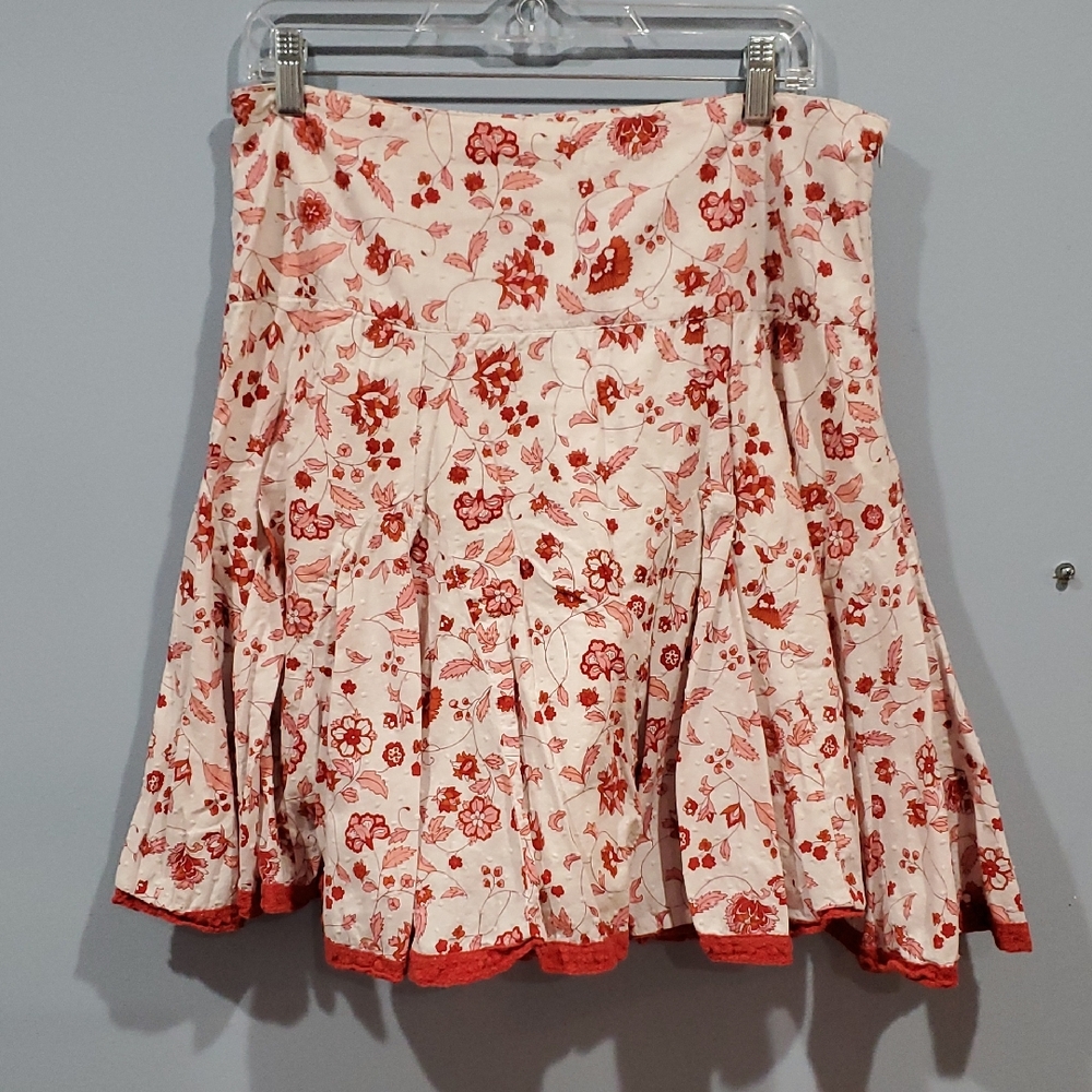 Elegant Floral A-Line Skirt in Red and White